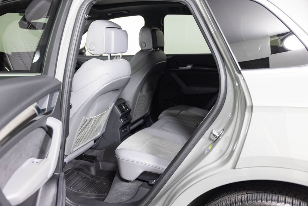 2022 Audi SQ5 Premium - Photo 37