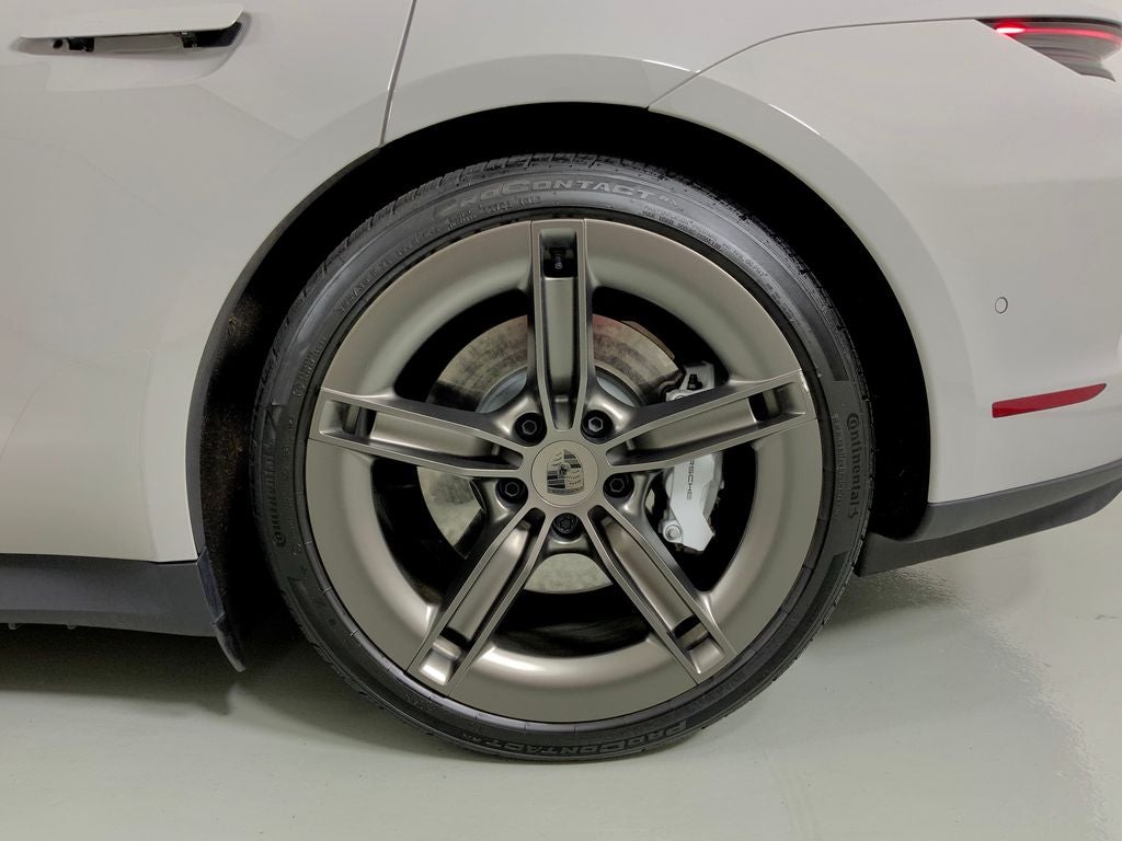2025 Porsche Taycan Turbo