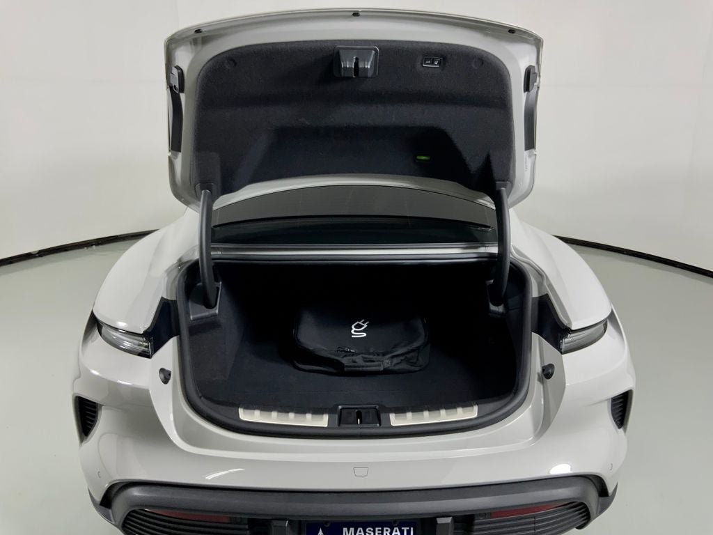 2025 Porsche Taycan Turbo