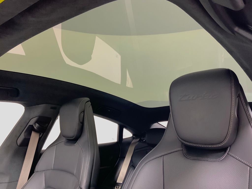 2025 Porsche Taycan Turbo
