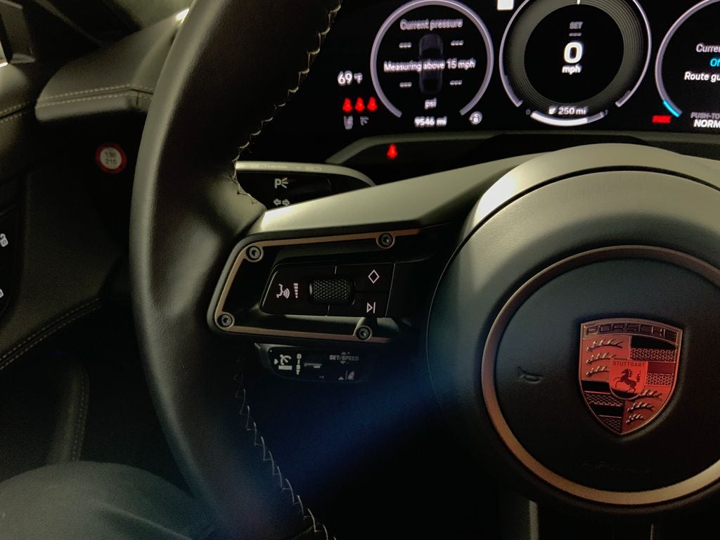 2025 Porsche Taycan Turbo