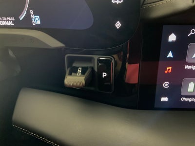 2025 Porsche Taycan Turbo