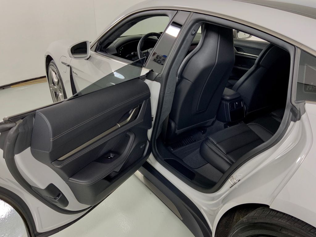 2025 Porsche Taycan Turbo