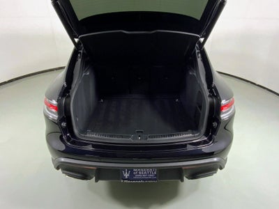 2022 Porsche Macan AWD