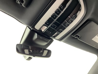 2022 Porsche Macan AWD