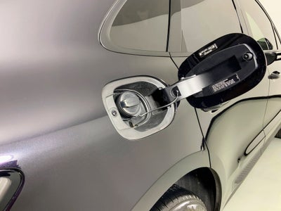 2022 Porsche Macan AWD