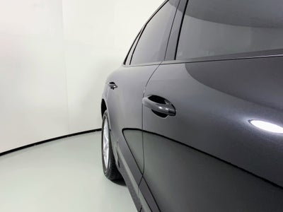 2022 Porsche Macan AWD