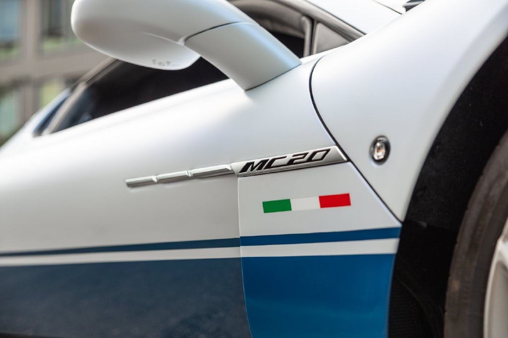 2025 Maserati MC20 Icona