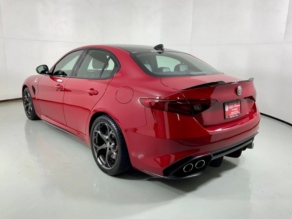 2022 Alfa Romeo Giulia Quadrifoglio