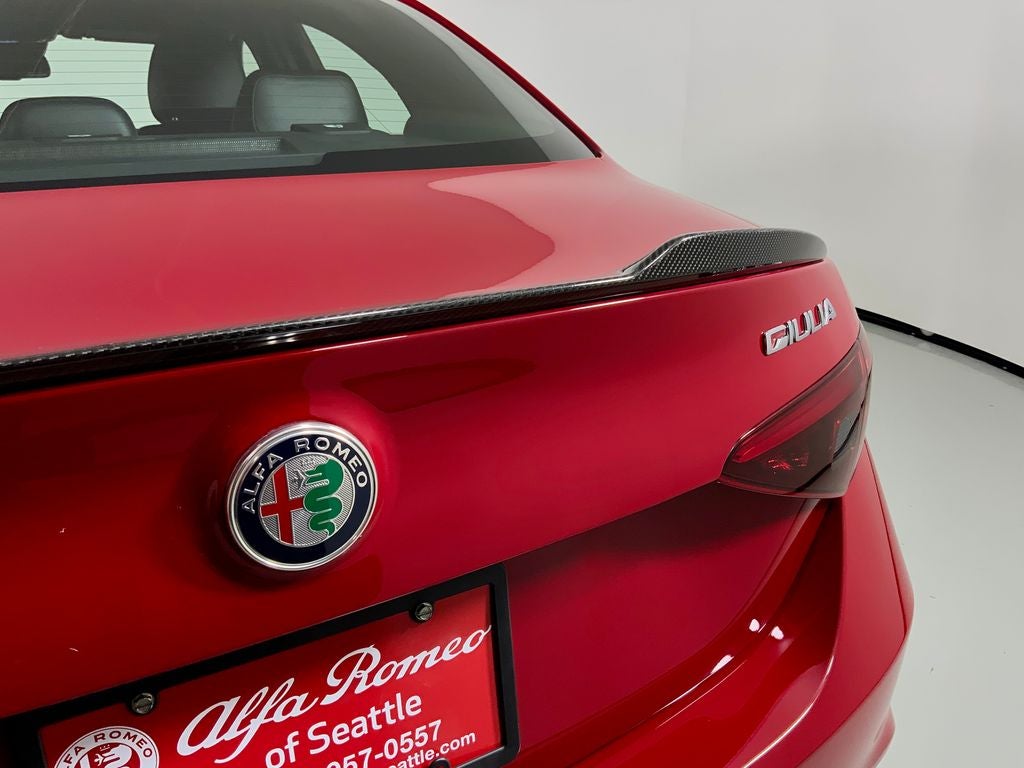 2022 Alfa Romeo Giulia Quadrifoglio