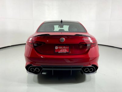 2022 Alfa Romeo Giulia Quadrifoglio