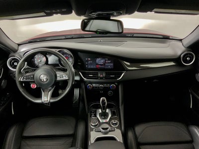 2022 Alfa Romeo Giulia Quadrifoglio
