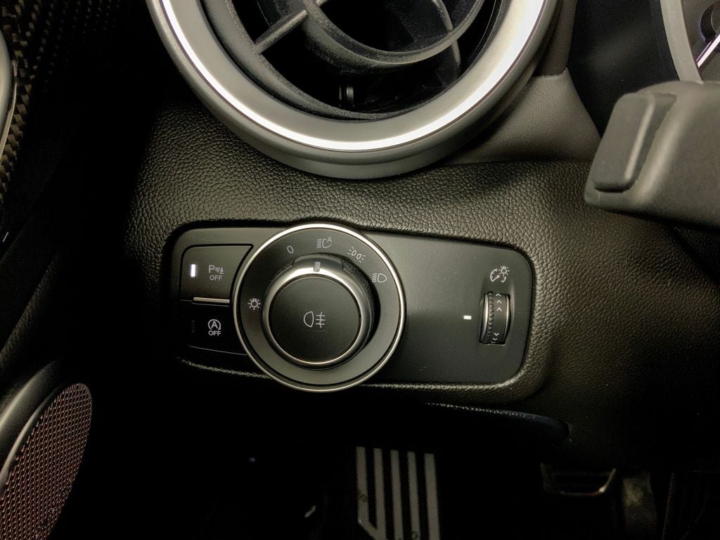 2022 Alfa Romeo Giulia Quadrifoglio