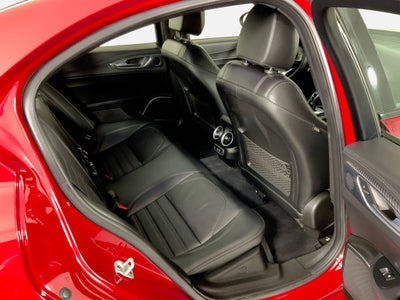 2022 Alfa Romeo Giulia Quadrifoglio