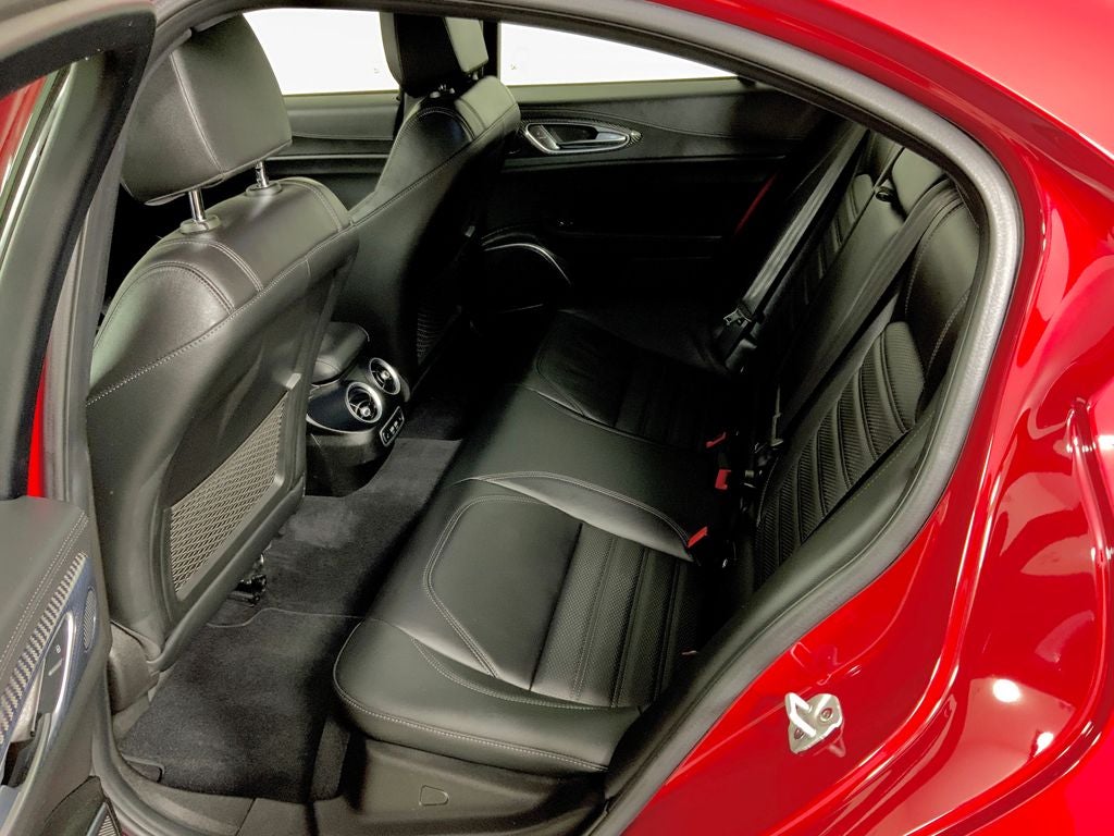2022 Alfa Romeo Giulia Quadrifoglio