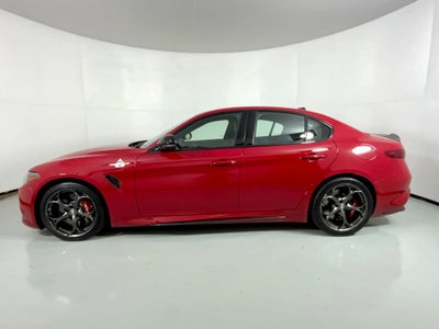 2022 Alfa Romeo Giulia Quadrifoglio