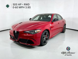 2022 Alfa Romeo Giulia Quadrifoglio