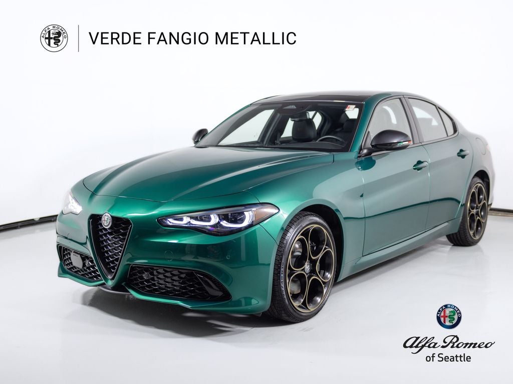 2025 Alfa Romeo Giulia Intensa