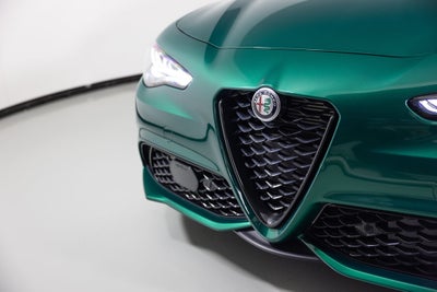 2025 Alfa Romeo Giulia Intensa