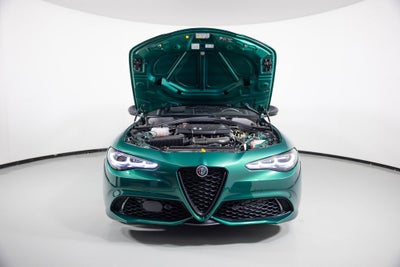 2025 Alfa Romeo Giulia Intensa