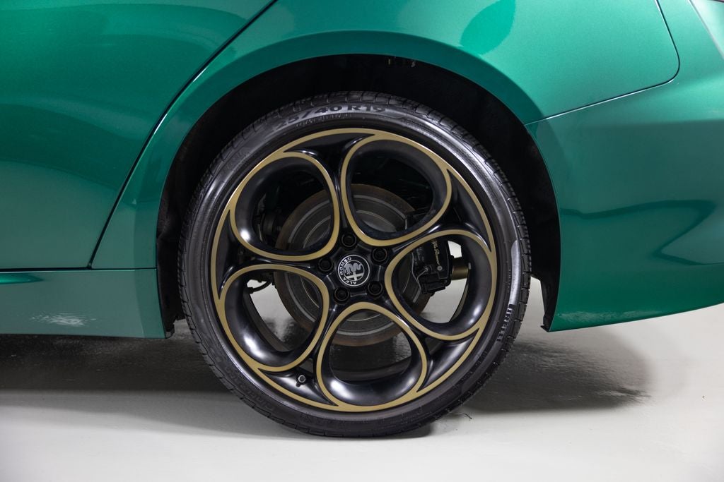2025 Alfa Romeo Giulia Intensa