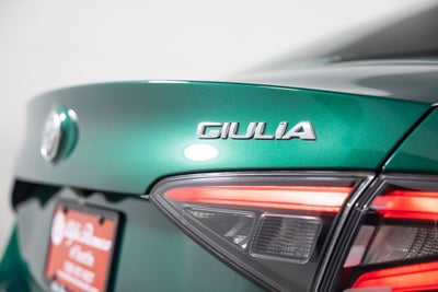 2025 Alfa Romeo Giulia Intensa