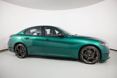 2025 Alfa Romeo Giulia Intensa