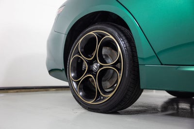 2025 Alfa Romeo Giulia Intensa