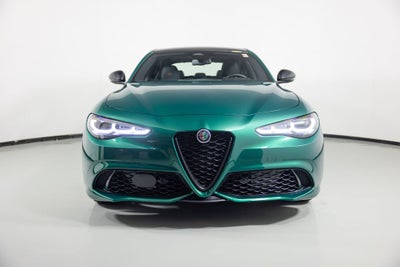 2025 Alfa Romeo Giulia Intensa
