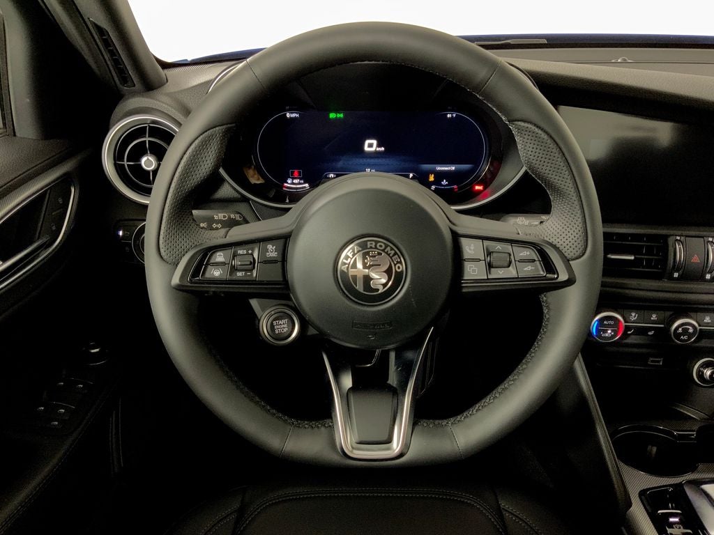 2026 Alfa Romeo Giulia Base