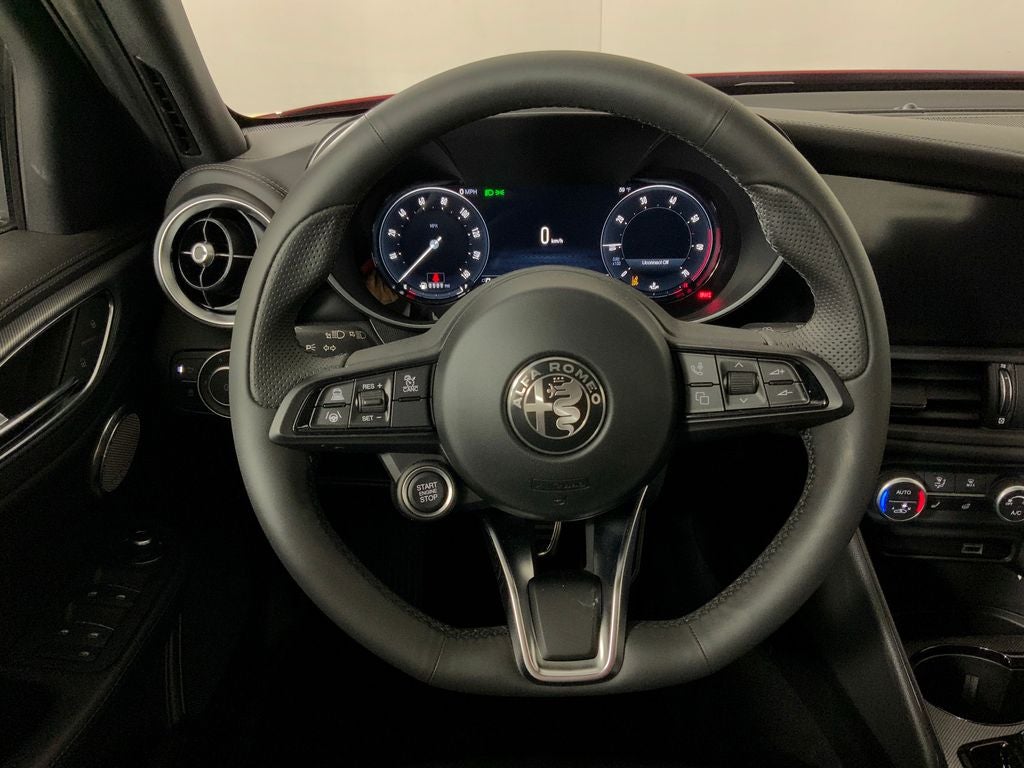 2026 Alfa Romeo Giulia Base