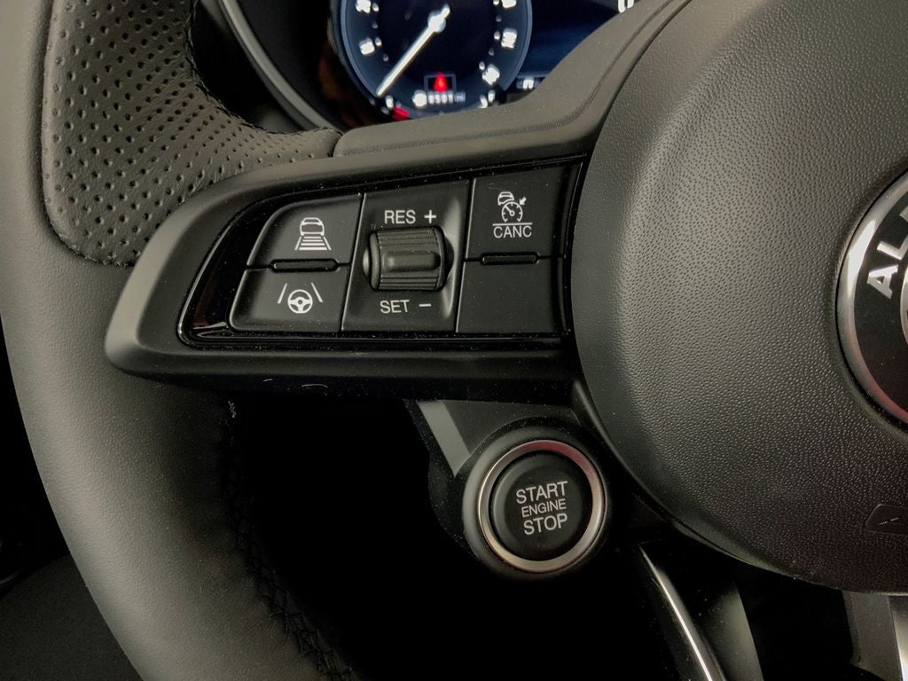 2026 Alfa Romeo Giulia Base