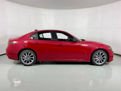 2026 Alfa Romeo Giulia Base