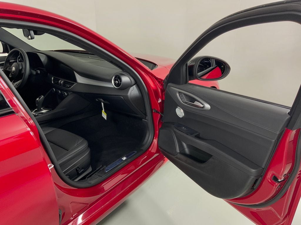 2026 Alfa Romeo Giulia Base