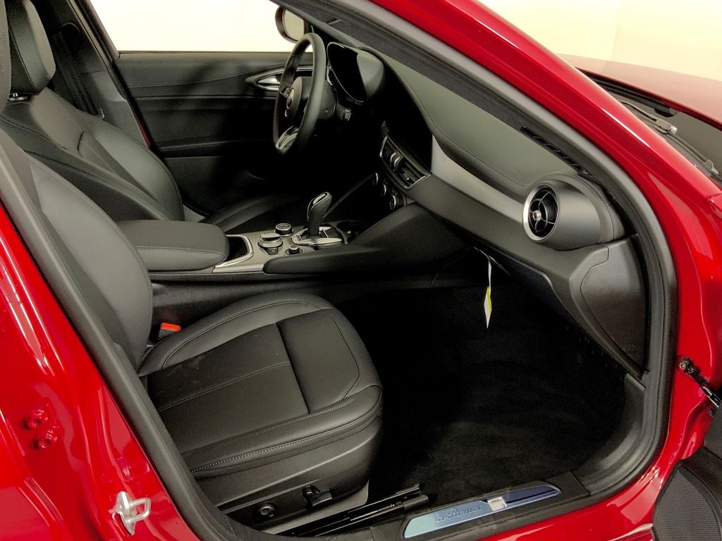 2026 Alfa Romeo Giulia Base