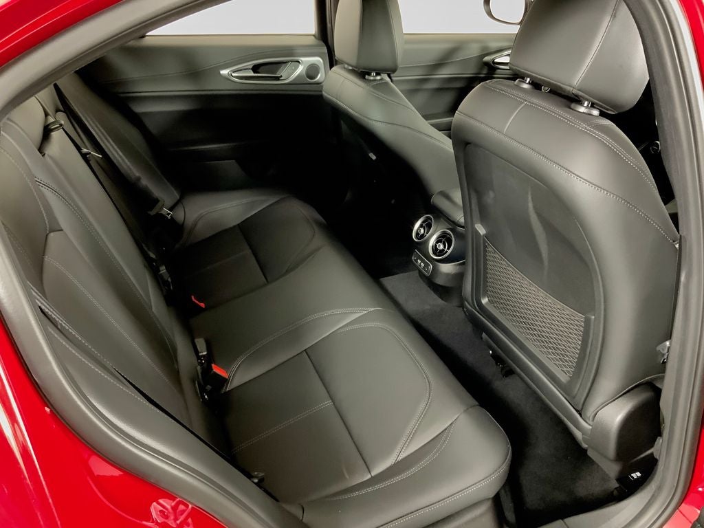 2026 Alfa Romeo Giulia Base