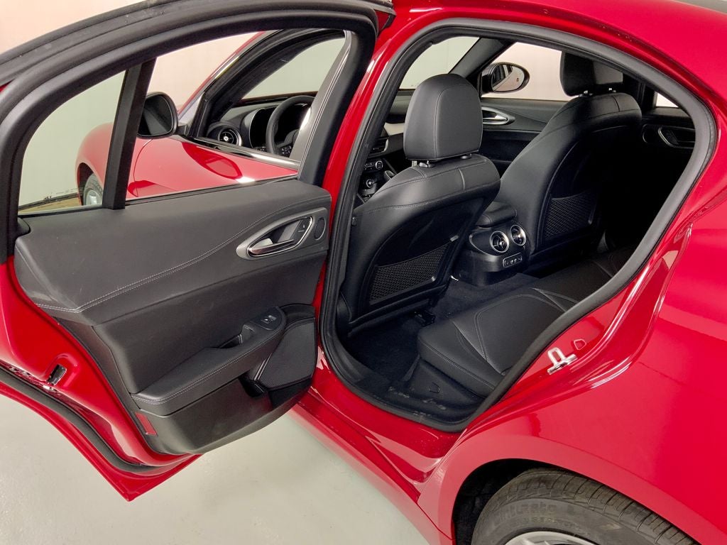 2026 Alfa Romeo Giulia Base