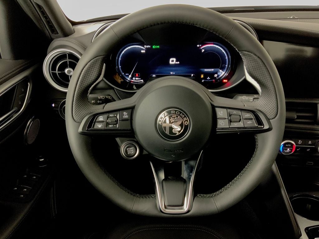 2026 Alfa Romeo Giulia Base