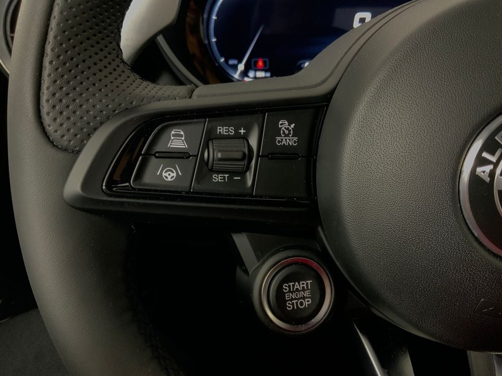 2026 Alfa Romeo Giulia Base