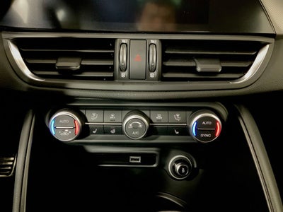 2026 Alfa Romeo Giulia Base