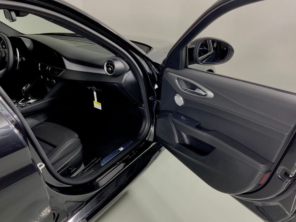 2026 Alfa Romeo Giulia Base