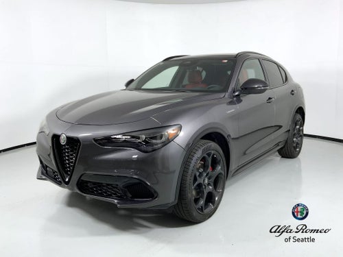 2025 Alfa Romeo Stelvio AWD
