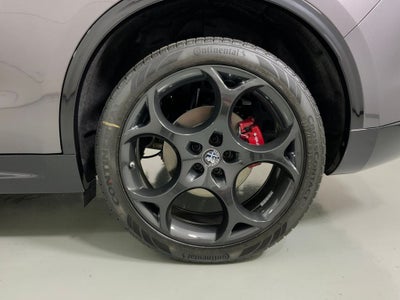 2025 Alfa Romeo Stelvio AWD
