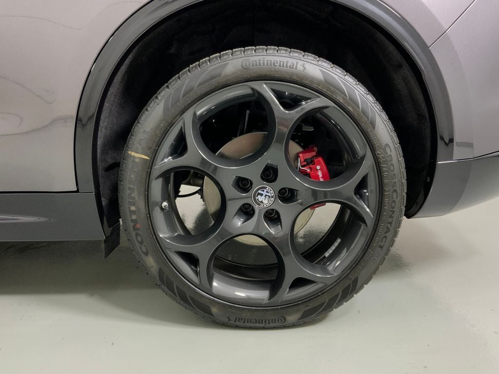 2025 Alfa Romeo Stelvio AWD