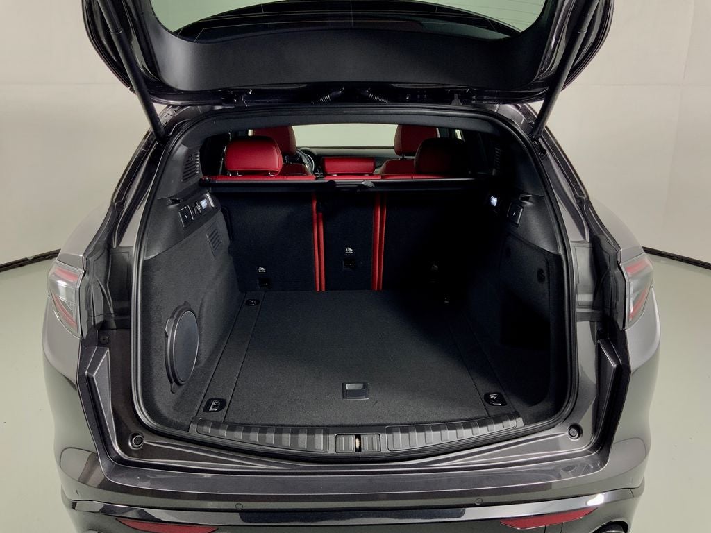 2025 Alfa Romeo Stelvio AWD