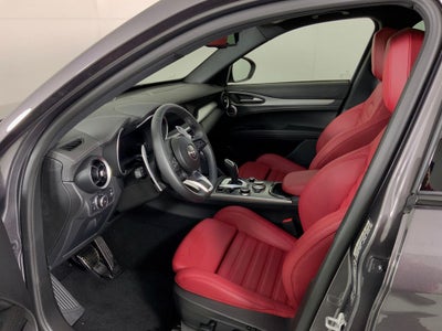 2025 Alfa Romeo Stelvio AWD