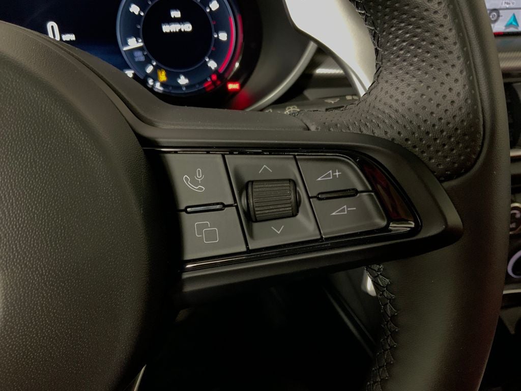 2025 Alfa Romeo Stelvio AWD