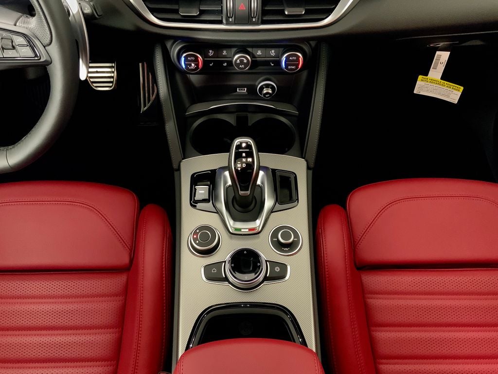 2025 Alfa Romeo Stelvio AWD