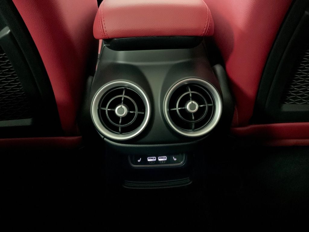 2025 Alfa Romeo Stelvio AWD