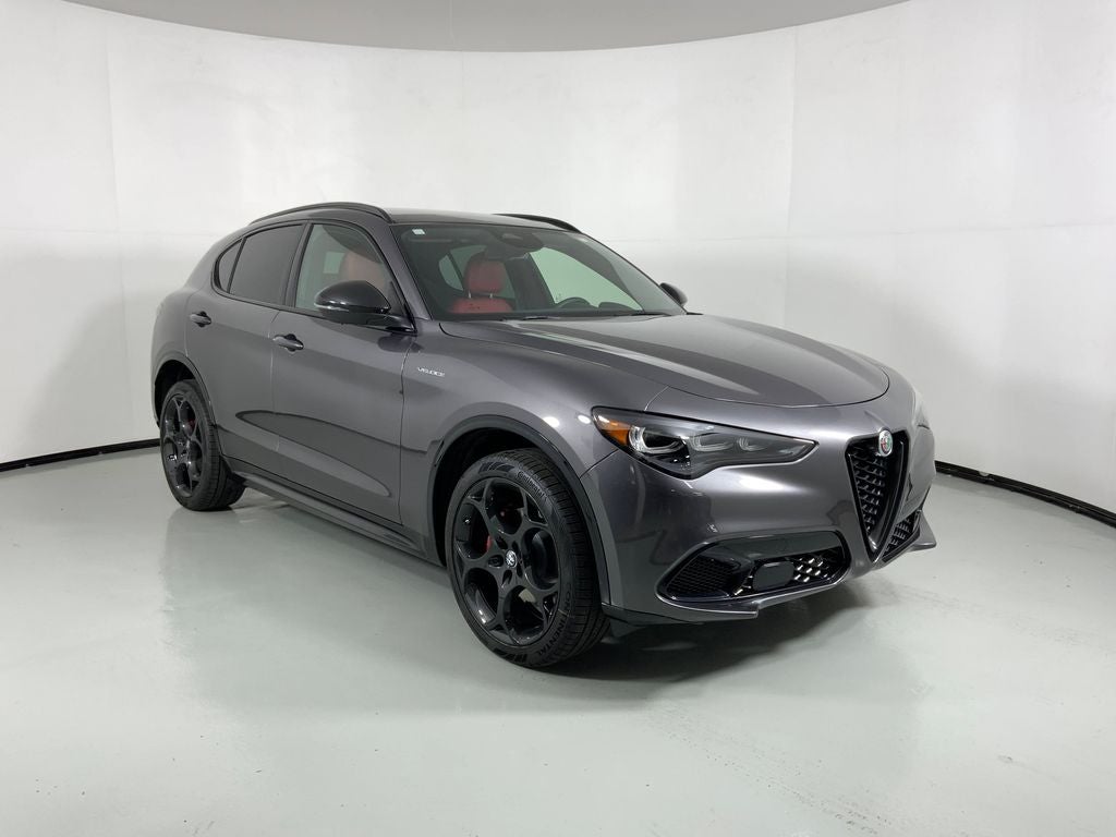 2025 Alfa Romeo Stelvio AWD